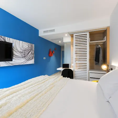 Hotel Pharos Hvar Bayhill 4*