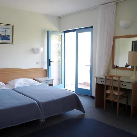 Pharos Hvar Bayhill