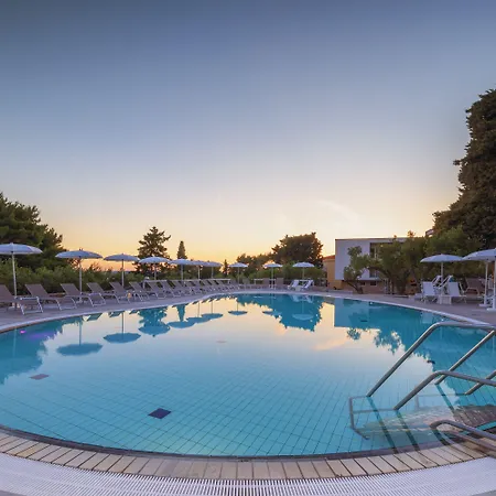 Готель Pharos Hvar Bayhill Хвар