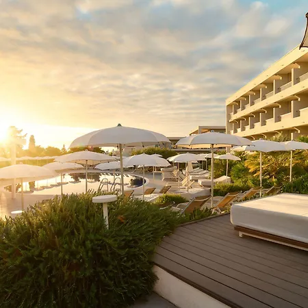Hotel Pharos Hvar Bayhill 4*