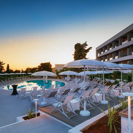 Pharos Hvar Bayhill Szálloda 4*