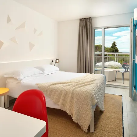 Pharos Hvar Bayhill Szálloda 4*