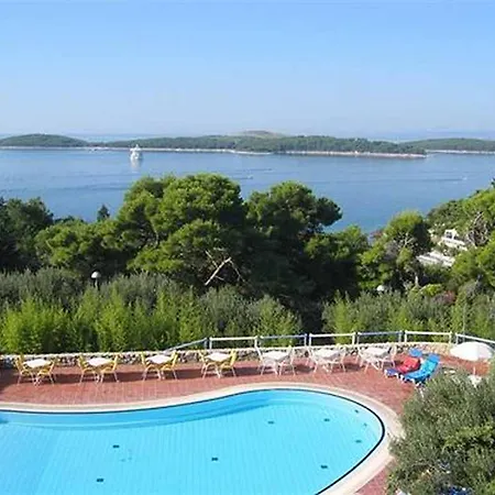 Pharos Hvar Bayhill 4* Hvar Town