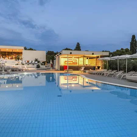 Szálloda Pharos Hvar Bayhill 4*