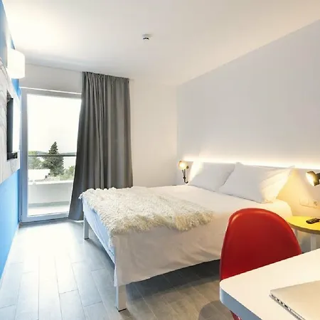 Szálloda Pharos Hvar Bayhill 4*